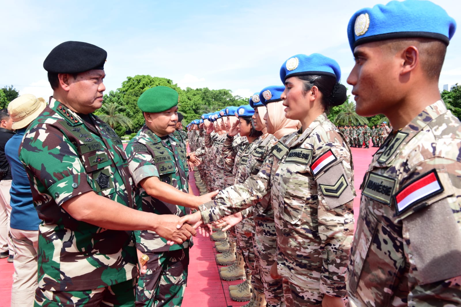 Panglima TNI dan Kasad memberangkatkan Satgas BGC Konga XXXIX-E dan Kizi Konga XX-T  Monusco