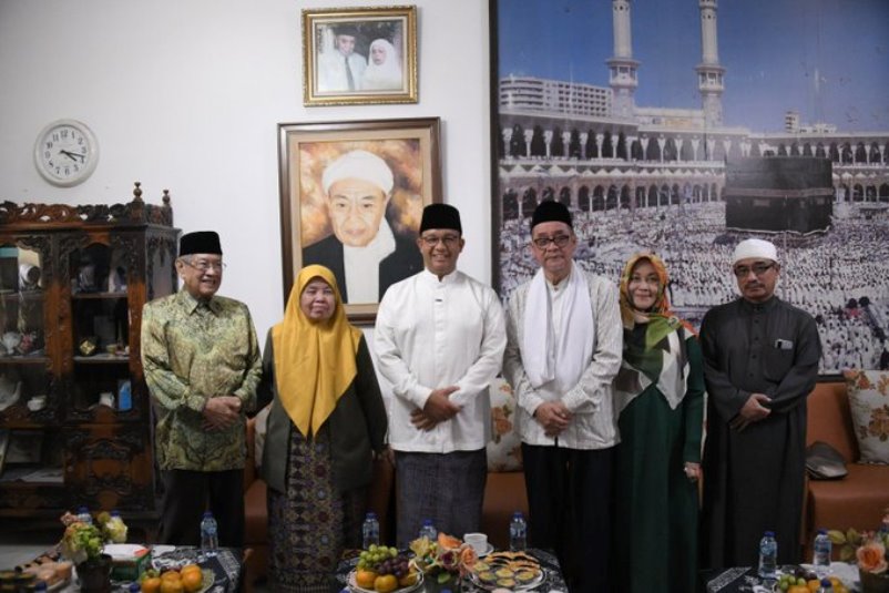 Anies Baswedan bersama tokoh ulama dan pendidikan Garut.