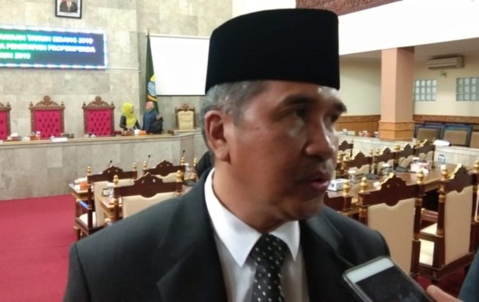 Kepala DPMD Jabar Dicky Saromi