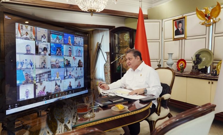Rapat Koordinasi Komite Kebijakan Pembiayaan bagi UMKM yang dipimpin oleh Menteri Koordinator Bidang Perekonomian Airlangga Hartarto