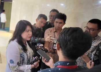 Wakil Ketua DPRD DKI Jakarta, Ima Mahdiah, memberikan keterangan kepada wartawan/Kabariku/Bem