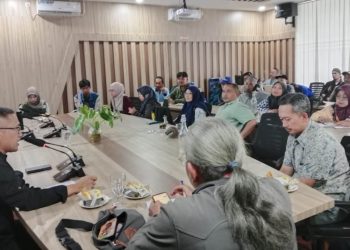 Suasana sosialisasi Bank Sampah Garut di Aula Dinas Lingkungan Hidup Garut/ Foto: Tresna Sobarudin/Kabariku