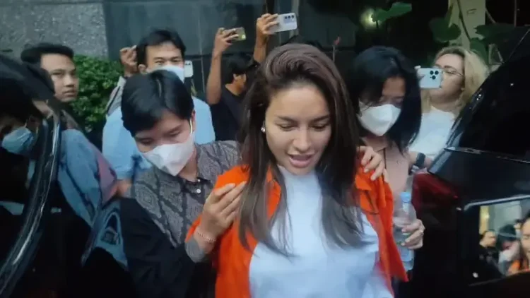 Nikita Mirzani Ditahan Polisi