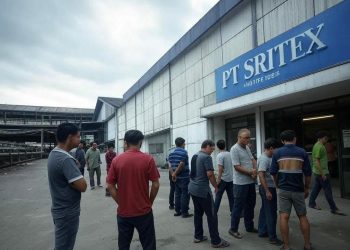 PT Sri Rejeki Isman Tbk (Sritex), perusahaan tekstil terbesar di Indonesia, resmi menutup operasionalnya secara permanen