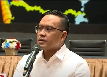 Direktur Utama PT Pertamina (Persero), Simon Aloysius Mantiri, menyampaikan permohonan maaf secara terbuka kepada seluruh rakyat Indonesia