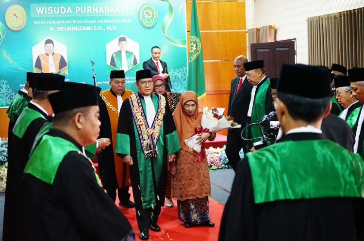 Prosesi wisuda purnabakti Ketua Pengadilan Tinggi Yogyakarta, Setyawan Hartono, S.H., M.H