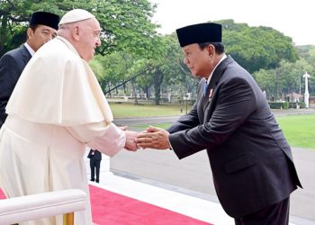 Presiden Prabowo Subianto mengunggah momen penyambutan Paus Fransiskus, Pemimpin Tertinggi Gereja Katolik dan Kepala Negara Vatikan, saat kunjungannya ke Indonesia