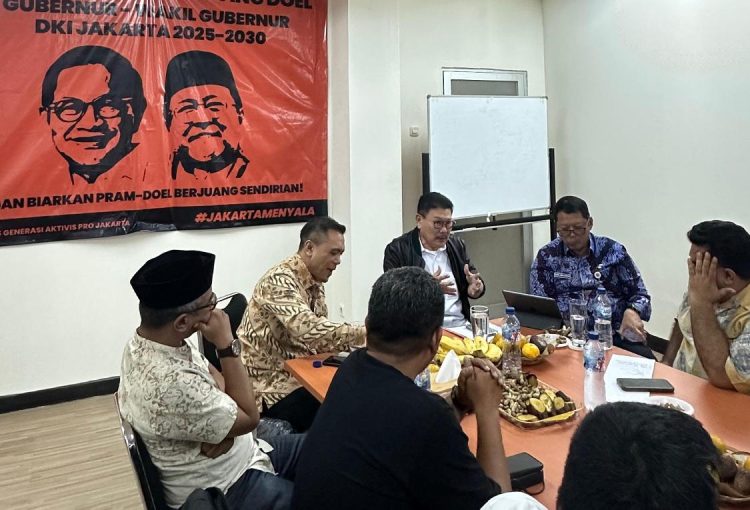 Suasana diskusi dengan tema Mengawal 100 Hari Kerja Mas Pram & Bang Doel: Mewujudkan Jakarta Sebagai Kota Global yang partisipatif dan Kolaboratif