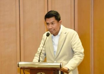 Bahtra Banong, Kader Partai Gerindra/Wakil Ketua Komisi II DPR RI.