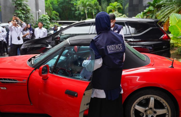Pemindahan kendaraan sitaan kasus korupsi Kemnaker ke Rupbasan