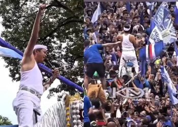 Gubernur Jawa Barat Dedi Mulyadi atau Kang Dedi Mulyadi (KDM) di tengah lautan Bobotoh
