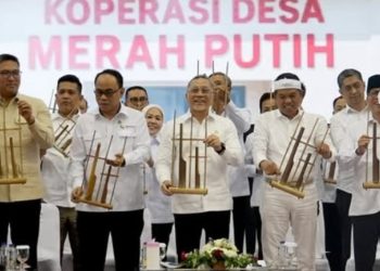 Deklarasi Percepatan Pembentukan Koperasi Desa/Kelurahan Merah Putih (KDMP) Provinsi Jawa Barat, di Hall Indoor, Stadion Si Jalak Harupat, Soreang Kabupaten Bandung