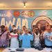 Masrom Nusantara (ketiga dari kiri mengenakan kaos putih garis merah), relawan Rakyat Bantu Rakyat pendukung Prabowo-Gibran/Dok. Haidar Alwi