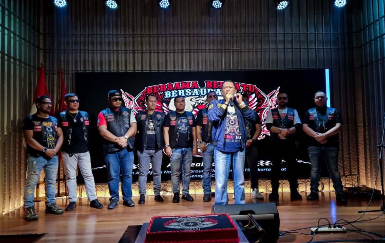 Ketua Dewan Kode Etik MBI Brigjen Pol Putu memberikan sambutan dalam puncak HUT ke-7 MBI