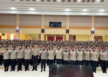Dirtipid PPA dan PPO Bareskrim Polri, Brigjen Pol. Dr. Nurul Azizah hadiri pembekalan kepada para siswa Diktuk Ba Polwan Angkatan ke-57 dan Diktuk Bakomsus Ketahanan Pangan Tahun Anggaran 2025, yang diselenggarakan di Widya Warapsari, Sepolwan, Jakarta