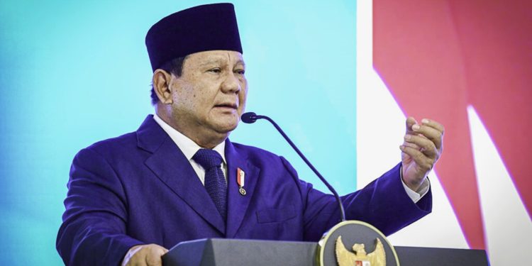 Presiden RI, Prabowo Subianto memberikan sambutan di acara acara Pengukuhan 1.451 Hakim Mahkamah Agung di Gedung Mahkamah Agung, Jakarta