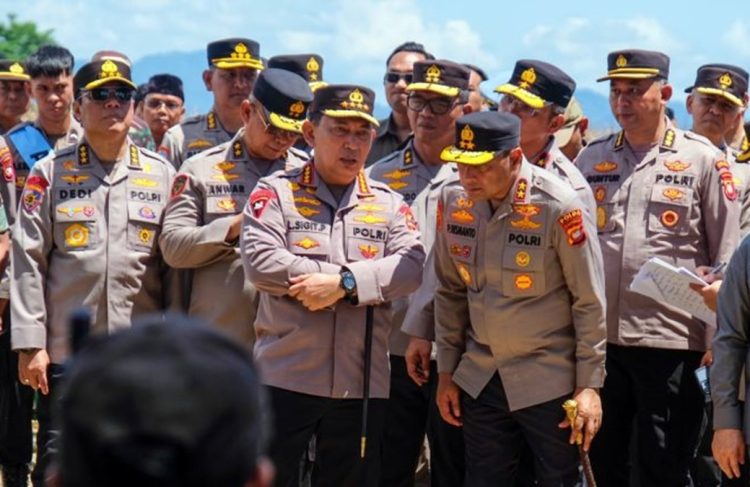Jelang Kunjungan Presiden, Kapolri Tinjau Lokasi Panen Raya di Bengkayang Kalbar
