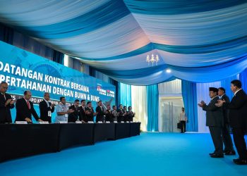 Presiden Prabowo Subianto menyaksikan penandatanganan 27 dokumen nota kesepahaman (MoU) kerja sama senilai Rp33 triliun pada hari pertama Indo Defence Expo & Forum di Jiexpo Kemayoran, Jakarta/Instagram @presidenrepublikindonesia