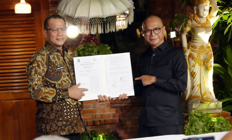 JAM-Intel Kejagung Reda Manthovani dalam acara Penandatanganan Nota Kesepahaman dan Komitmen Bersama se-Provinsi Jawa Barat di Subang, Jawa Barat, Selasa 29 Juli 2025