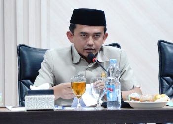 Ketua DPRD Kabupaten Garut, Aris Munandar