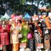 Ibu-ibu di Kota Palembang, Sumatera Selatan, mengenakan kebaya untuk merayakan Hari Kebaya Nasional 2025/ Dok Pemprov Sumatera Selatan