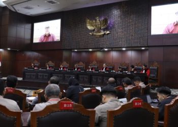 Mahkamah Konstitusi menggelar Sidang lanjutan Uji Undang-Undang Nomor 2 Tahun 2022 tentang Kepolisian, Selasa (29/07) di Ruang Sidang MK. Foto Humas/Ifa.