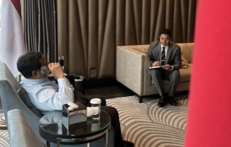 Presiden Prabowo Subianto berbicara lewat telepon dengan Presiden AS Donald Trump membahas tentang tarif impor/Setkab