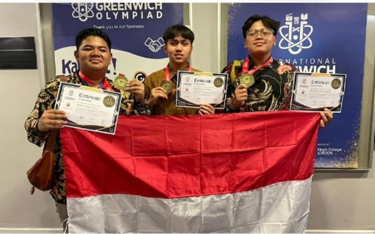 Inilah tiga pelajar Pribadi Bandung School yang mengharumkan nama Indonesia di kancah International Greenwich Olympiad (IGO) 2025  di London, Inggris
