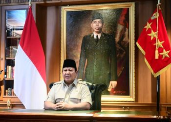 Presiden Prabowo Subianto menyampaikan keterangannya di kediaman pribadinya di Hambalang, Kabupaten Bogor, pada Jumat, 29 Agustus 2025.