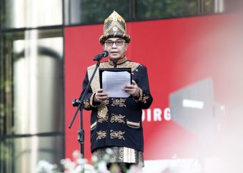 Ketua KPK, Setyo Budiyanto Menyampaikan Amanatnya selaku Inspektur Upacara HUT ke-80 RI di halaman Gedung Merah Putih, Jakarta, Minggu (17/8/2025).