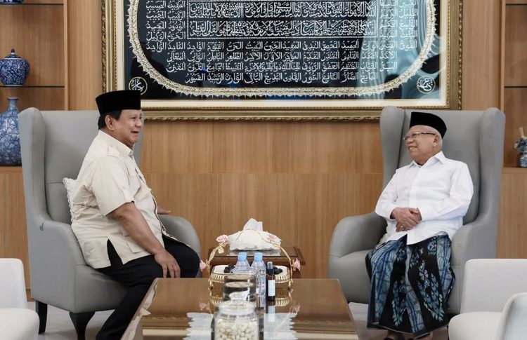 Presiden Prabowo Subianto menyambangi kediaman Wakil Presiden ke-13 Republik Indonesia, K.H. Ma’ruf Amin, di Depok, Jawa Barat, pada Minggu, 24 Agustus 2025.