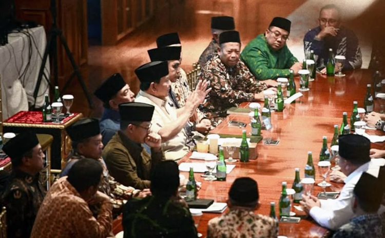 Presiden Prabowo Subianto menerima sejumlah ormas Islam Indonesia di Hambalang, Bogor, Jawa Barat, pada Sabtu, 30 Agustus 2025