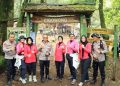 Ibu Kapolda Jabar Jadi Satu-Satunya Ketua Bhayangkari Tembus Puncak Gunung Ciremai