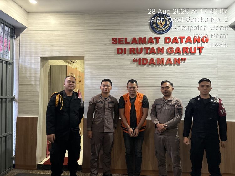 Kejari Garut tahan pelaku tindak pidana TPPO/IST