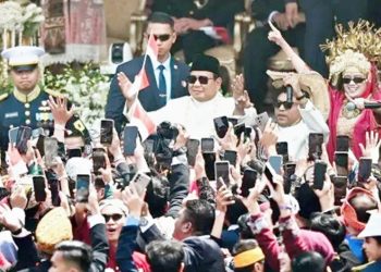 Momen Presiden Prabowo Ikut Joget Tabola Bale di HUT RI ke-80