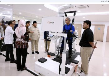 Presiden Prabowo Subianto meninjau fasilitas Gedung Layanan Terpadu dan Institut Neurosains Nasional di Rumah Sakit Pusat Otak Nasional (RSPON) Mahar Mardjono, Jakarta, pada Selasa, 26 Agustus 2025. Foto: BPMI Setpres/Muchlis Jr
