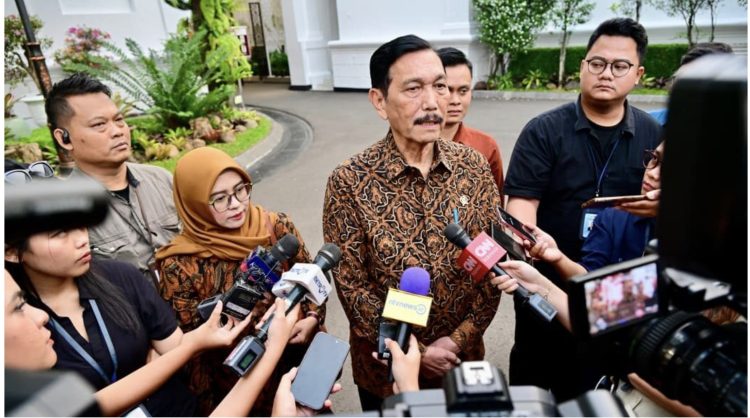 Ketua Dewan Ekonomi Nasional (DEN) Luhut Binsar Pandjaitan memberikan keterangannya usai diterima Presiden Prabowo di Istana Merdeka, Jakarta, pada Kamis, 27 Agustus 2025. Foto: BPMI Setpres/Rusman
