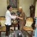Wakil Presiden (Wapres) Gibran Rakabuming Raka bersilaturahmi ke kediaman Wakil Presiden ke-6 Republik Indonesia, Jenderal (Purn) Try Sutrisno, di Jakarta, Rabu (13/8/2025)/Instagram @gibran_rakabuming
