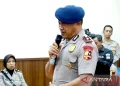 Tangkapan layar - Kompol Kosmas K. Gae menangis saat berbicara dalam sidang etik di ruang sidang di Gedung TNCC Mabes Polri, Jakarta, Rabu (3/9/2025). ANTARA/HO-TV Radio Polri/pri.