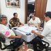 Menteri Kehutanan Raja Juli dan Menteri PPMI Abdul Kadir Karding klarifikasi foto viral main domino, menegaskan pertemuan hanya silaturahmi tanpa bahasan kasus hukum/IST