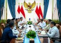 Presiden Prabowo Subianto memimpin rapat terbatas bersama sejumlah menteri Kabinet Merah Putih di Istana Merdeka, Jakarta, pada Selasa, 9 September 2025. (Foto: BPMI Setpres)