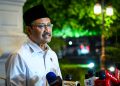 Menteri Sosial Syaifullah Yusuf menyampaikan keterangan pers di Istana Merdeka, Jakarta, pada Jumat, 19 September 2025. (Foto: BPMI Setpres)