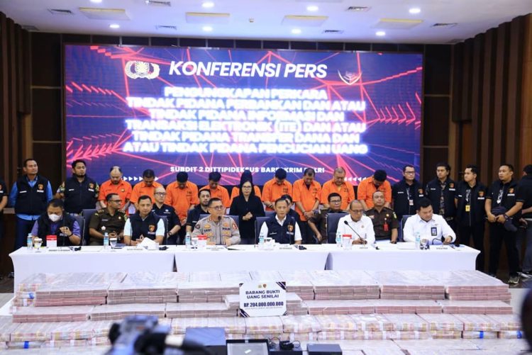 Dittipideksus Bareskrim Polri konferensi pers pengungkapan kasus pembobolan rekening dormant, di Bareskrim Polri, Kamis (25/9/2025).