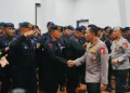 Kapolri Jenderal Pol. Listyo Sigit Prabowo didampingi Wakapolri Komjen Pol. Dedi Prasetyo mengunjungi Markas Komando (Mako) Satuan Brimob Polda Metro Jaya, Kwitang, Jakarta Pusat/Divisi Humas Polri.