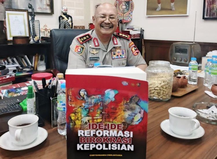 Kalemdiklat Polri - Ketua Tim Transformasi Reformasi Polri, Komjen Pol Prof. Dr. Chryshnanda Dwilaksana, M.Si.