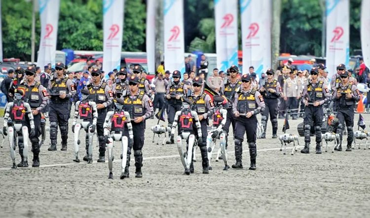 Ilustrasi Defile Robot Humanoid dan Anjing Robot K9 pada Upacara HUT ke-79 Bhayangkara di Kawasan Monas, Jakarta, Selasa (1/7/2025)