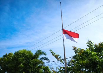 Ilustrasi bendera setangah tiang/kemenag aceh
