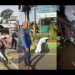 Pria mabuk di Garut bikin heboh warga setelah melepaskan ular sanca tiga meter ke area permukiman, beruntung tim Damkar cepat mengevakuasi/Kolase IST