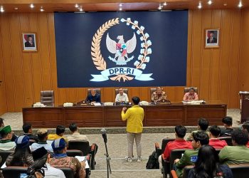 Tiga Pimpinan DPR Temui BEM SI dan Cipayung Plus Baha Tuntutan Reformasi Kebijakan dan Tranparansi DPR dan Pemerintah, Rabu (3/9/2025).
