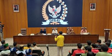 Tiga Pimpinan DPR Temui BEM SI dan Cipayung Plus Baha Tuntutan Reformasi Kebijakan dan Tranparansi DPR dan Pemerintah, Rabu (3/9/2025).